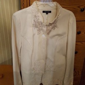 Vintage jacket with lace